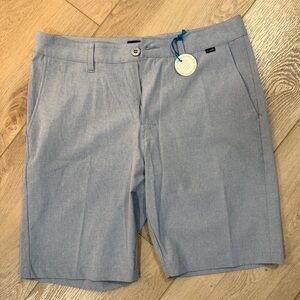 Travis Mathew Beck Hybrid Shorts NWOT